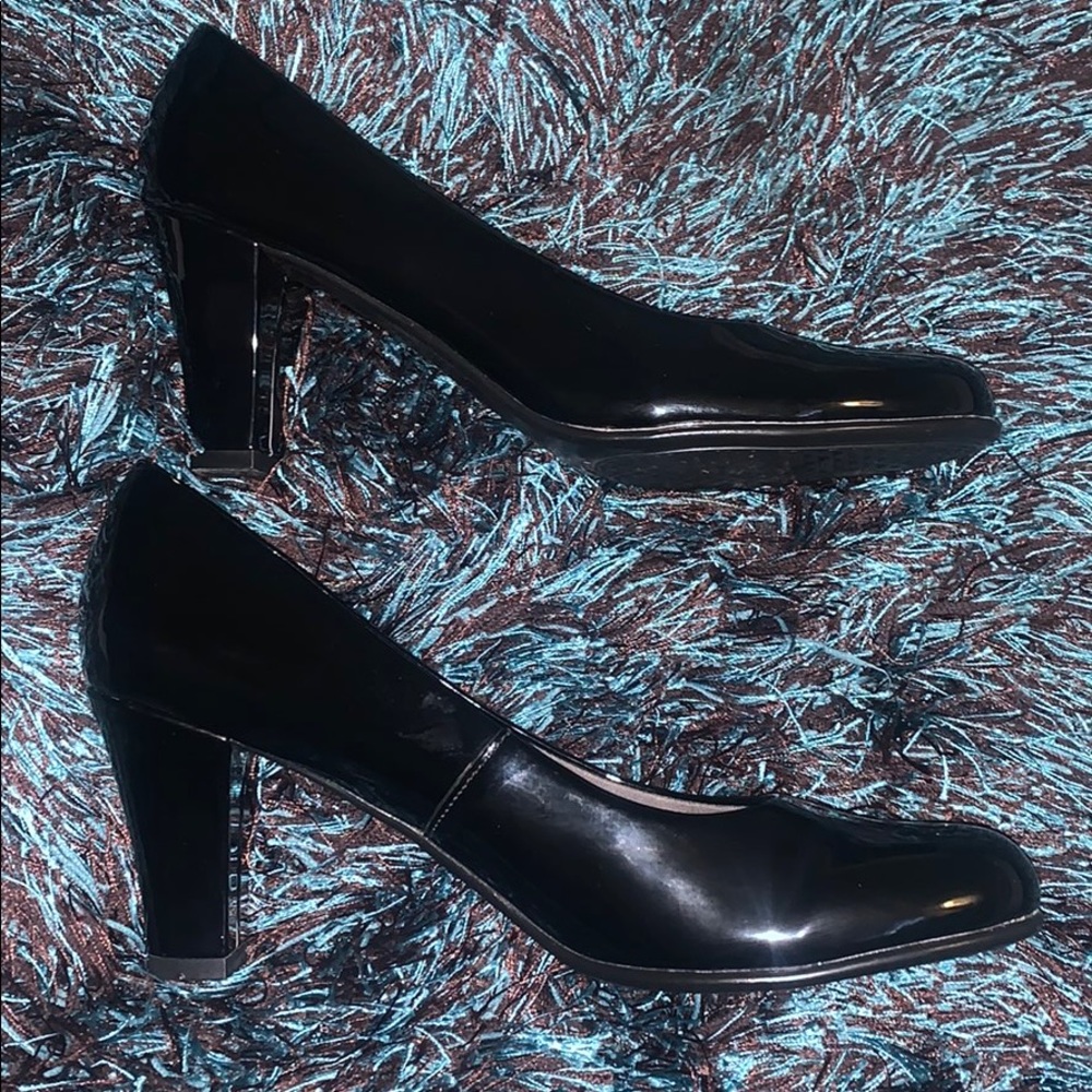 Aerosoles Heelrest Black Patent Heela